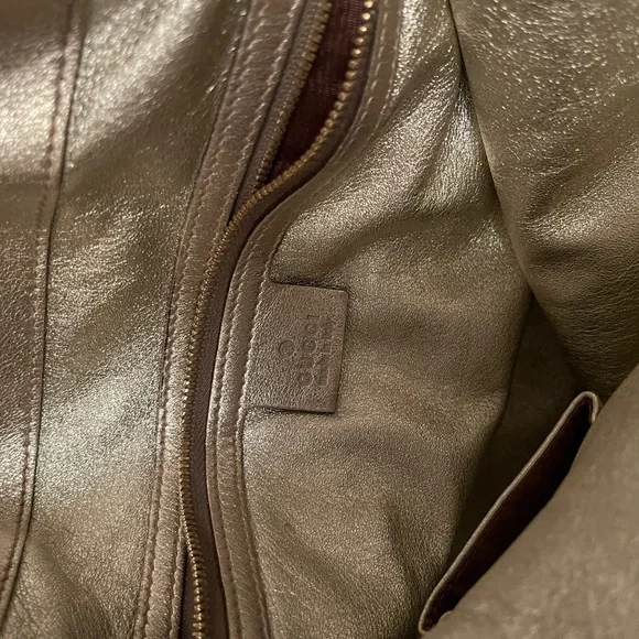 Gucci GG Signature Indy Large - Picture 13 of 16